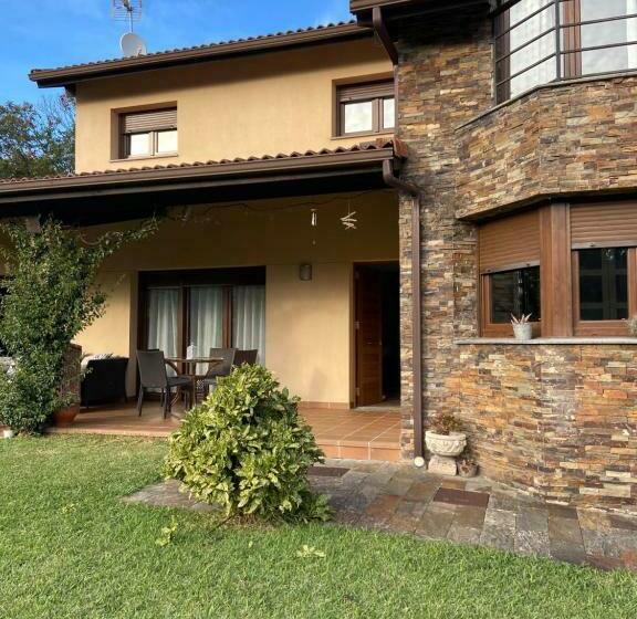 בית מלון כפרי Acogedora Casa En Asturias