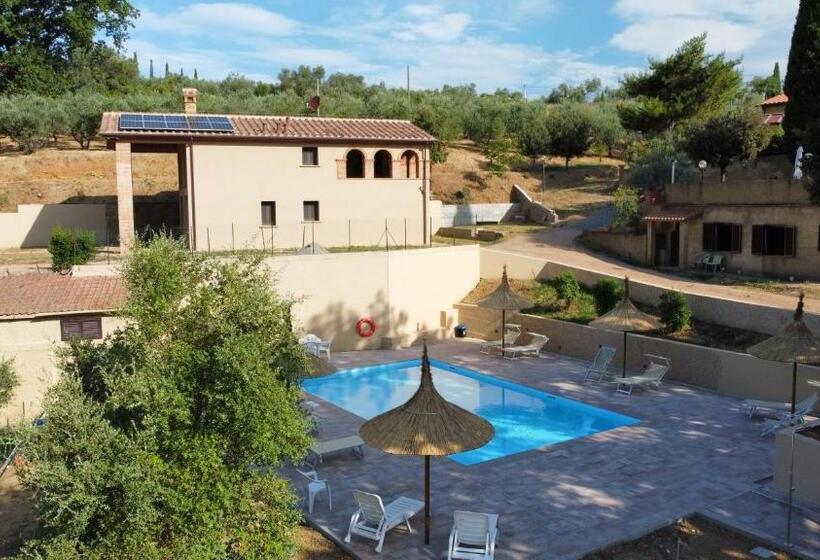 ホテル Agriturismo I Cerroni Montescudaio