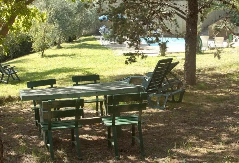 Hotelli Agriturismo I Cerroni Montescudaio