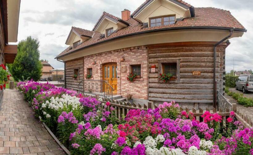 هتل Bio Apartments Trnulja