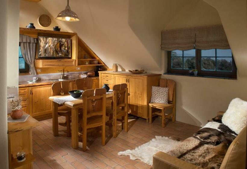 هتل Bio Apartments Trnulja