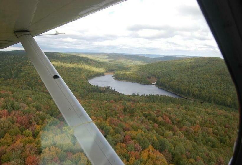 酒店 Domaine Le Bostonnais   Le Village En Bois Rond