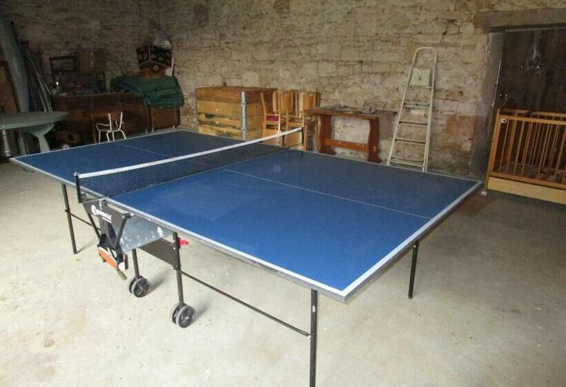 酒店 Gîte Familial Avec Cheminée, Ping Pong, Près De La Grotte De Tourtoirac Et Du Château De Hautefort