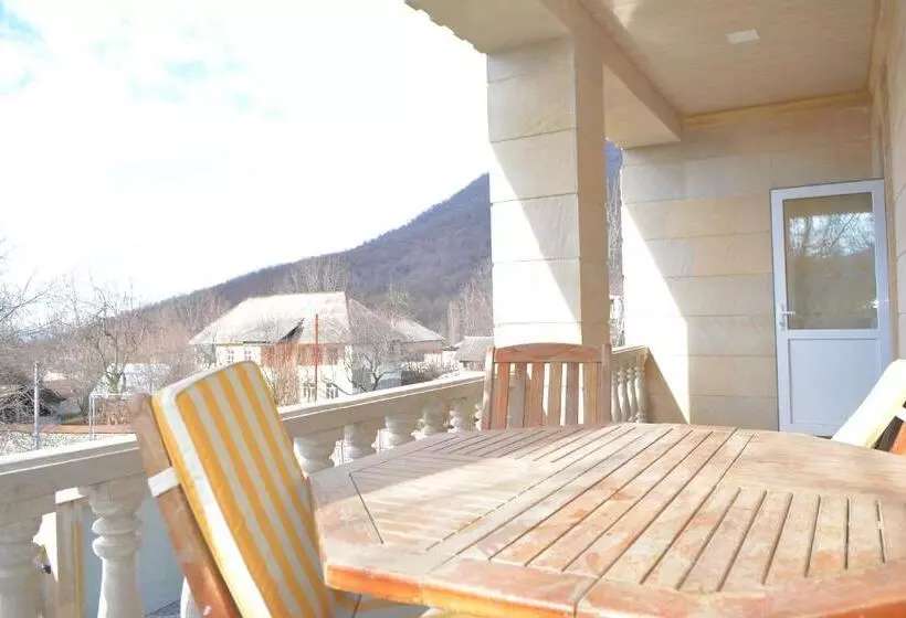 مُتل Allseasons Hotel Gabala With A Hot Outdoor Pool ,sauna And Waterfall