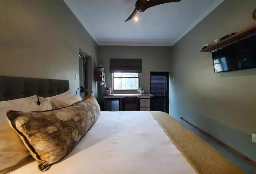 Majatalo Avo&oak Guesthouse