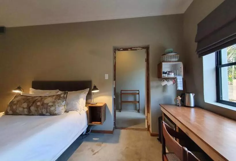 Majatalo Avo&oak Guesthouse