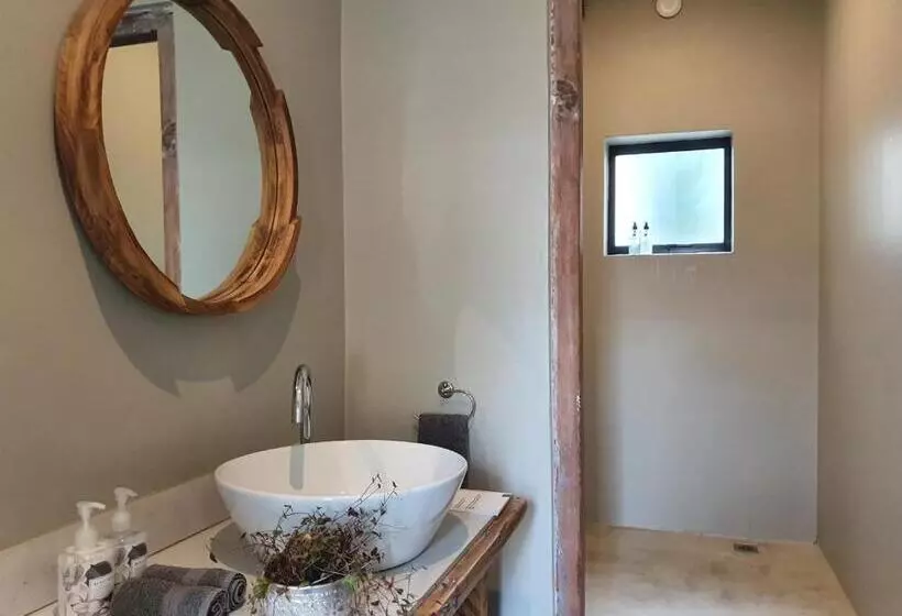 Majatalo Avo&oak Guesthouse