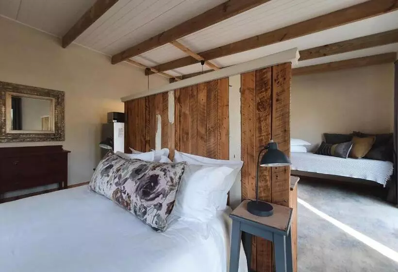 Majatalo Avo&oak Guesthouse