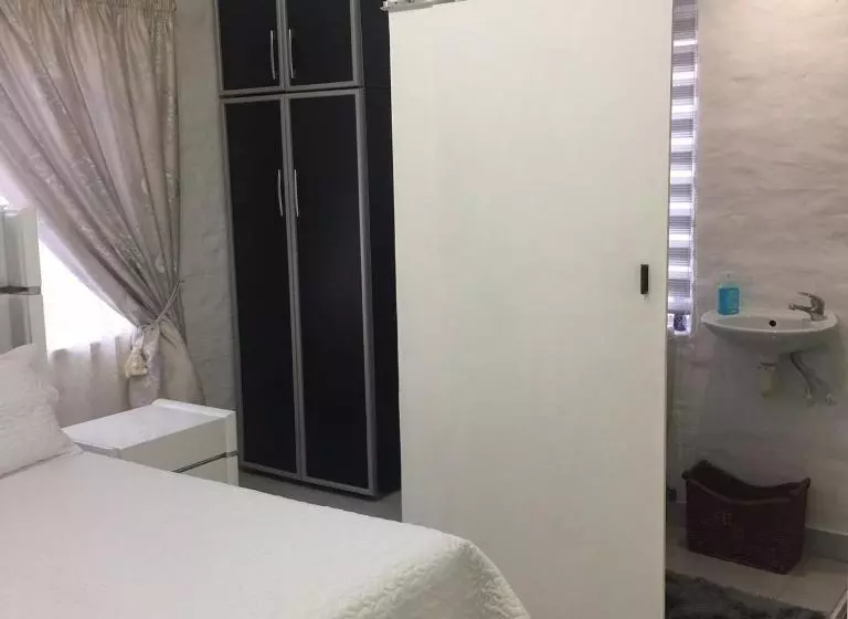 ペンション Patzerella's Cozy Nest