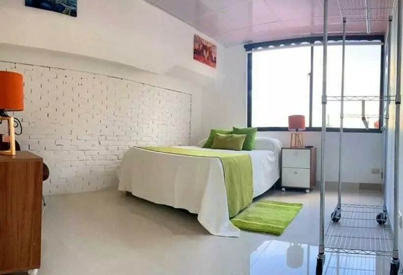 پانسیون Room In Condo   Malecon Premium Rooms