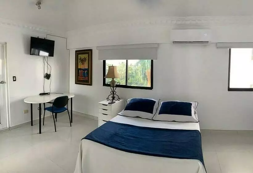 پانسیون Room In Condo   Malecon Premium Rooms
