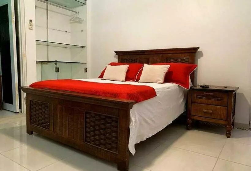 پانسیون Room In Condo   Malecon Premium Rooms