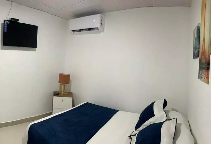 پانسیون Room In Condo   Malecon Premium Rooms