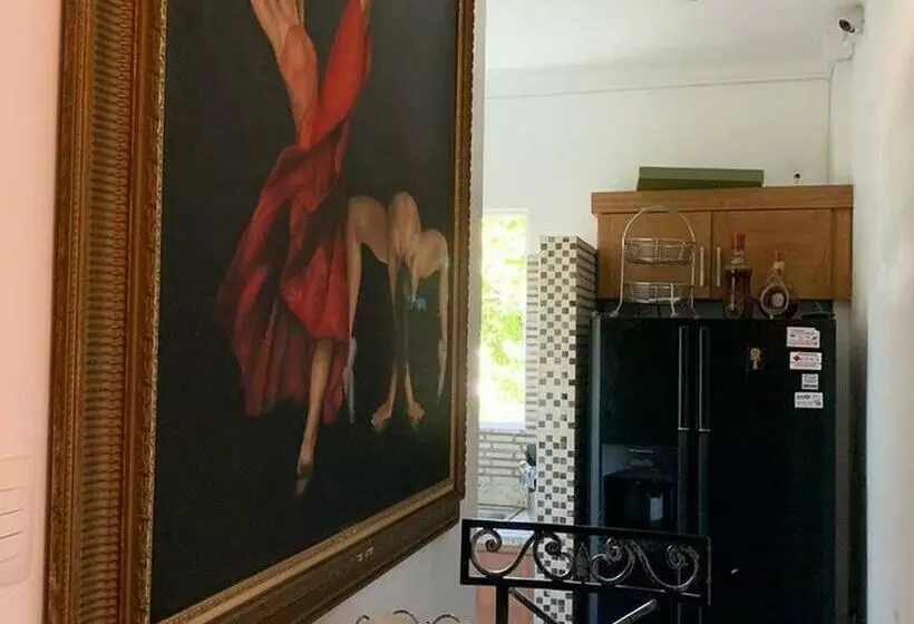 پانسیون Room In Condo   Malecon Premium Rooms