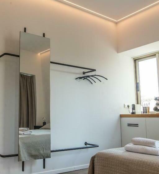 Rooms Unique Staying In Paphos Centre