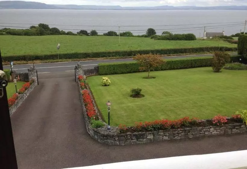 Aamiaismajoitus (B&B) Seawater View Accomadation   Accommodation Only