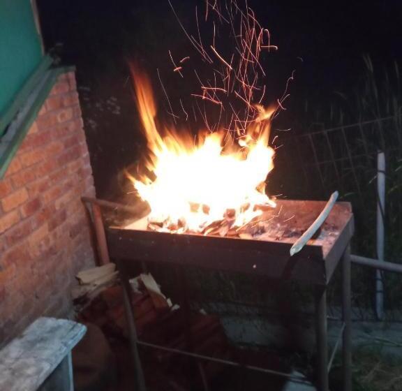 تختخواب و صبحانه Aga