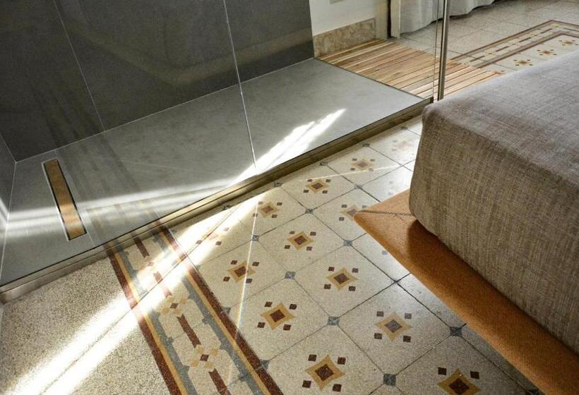 مبيت وإفطار Domus Aleria Deluxe Rooms