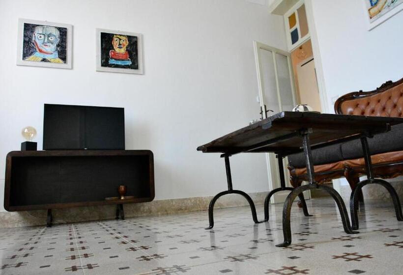 مبيت وإفطار Domus Aleria Deluxe Rooms