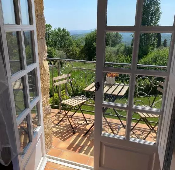 Aamiaismajoitus (B&B) L'effrontée