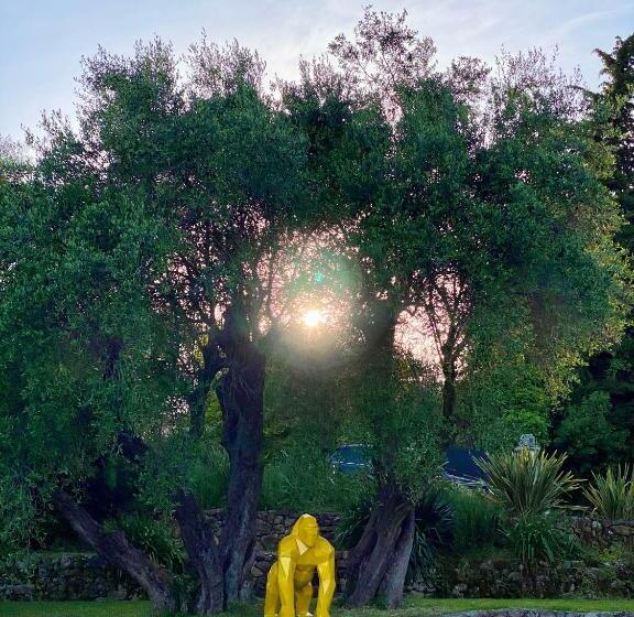 住宿加早餐 L'effrontée