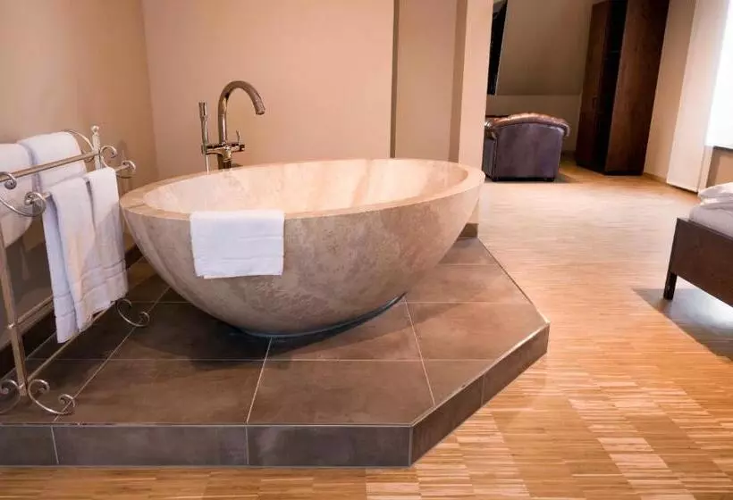 Hotelli Cavallestro Deluxe