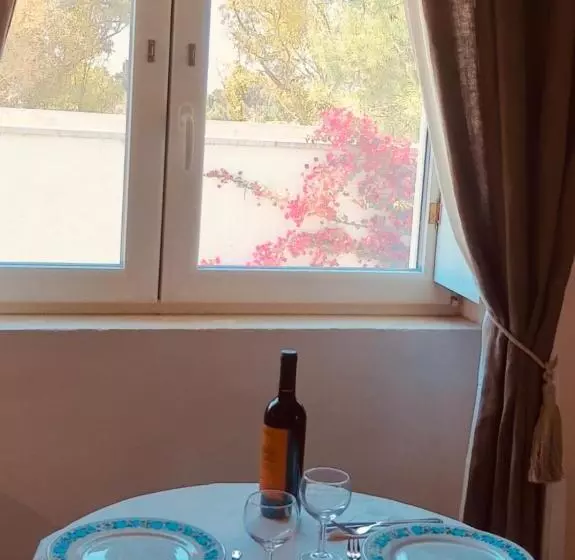 هتل Henry Agriturismo Manfredonia