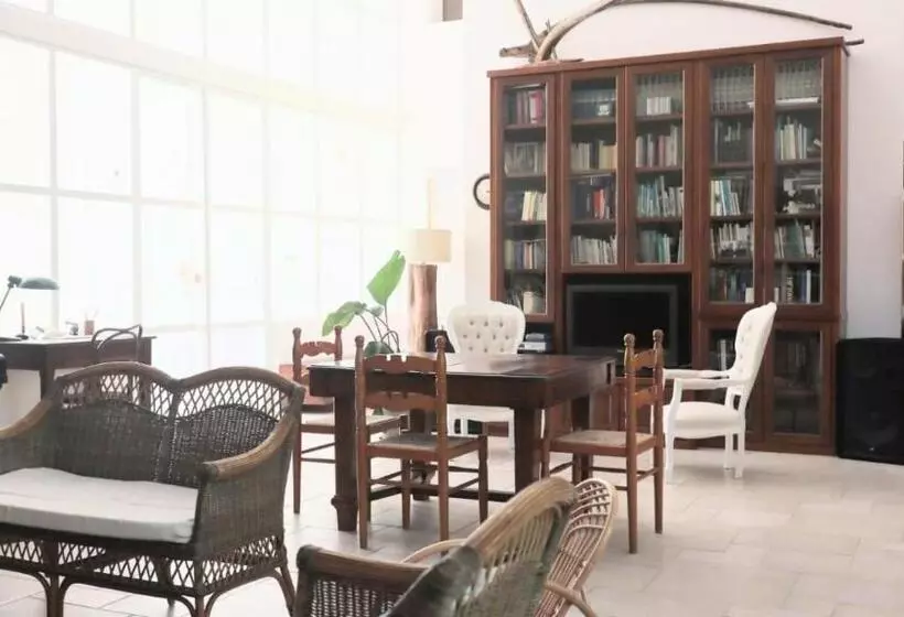 هتل Henry Agriturismo Manfredonia