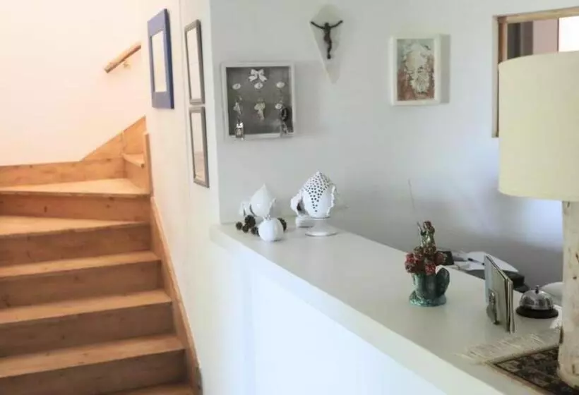 هتل Henry Agriturismo Manfredonia