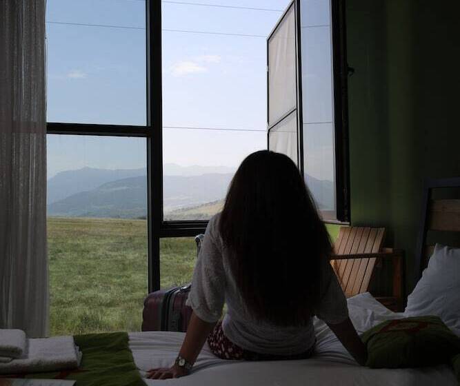 בית מלון כפרי Kaghni