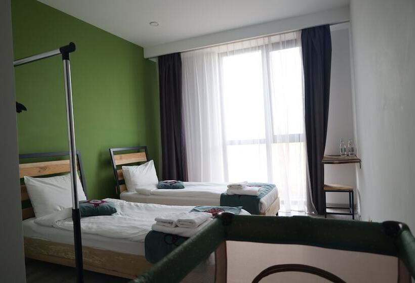 בית מלון כפרי Kaghni