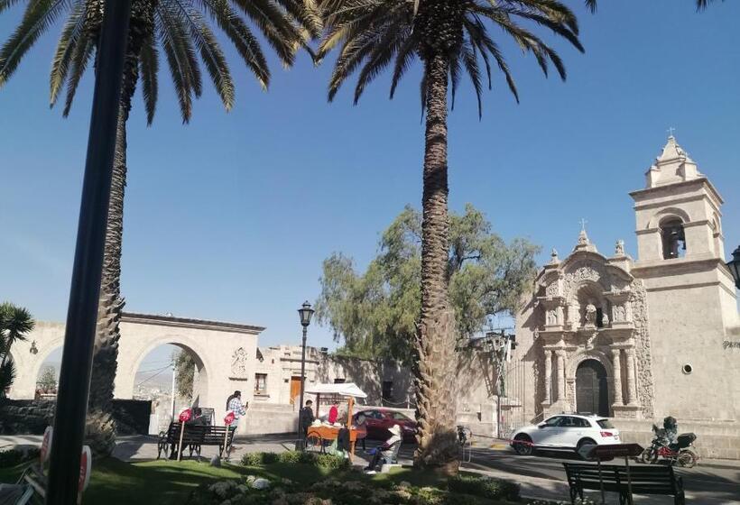 ホテル La Casa De Leonardo Yanahuara