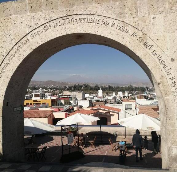 ホテル La Casa De Leonardo Yanahuara