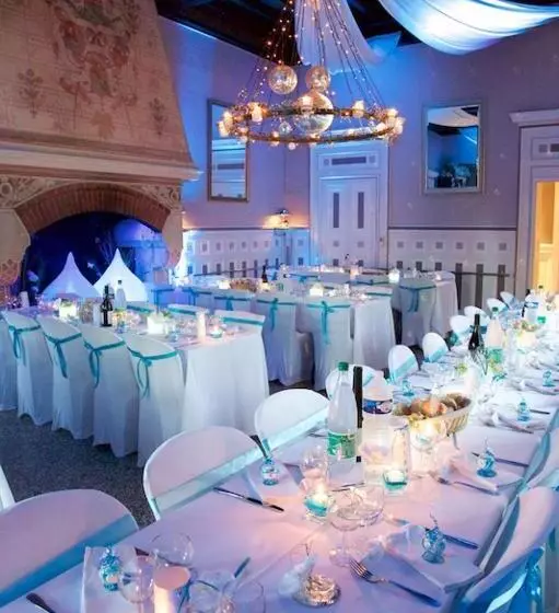 Hotelli La Garenne De Morestel