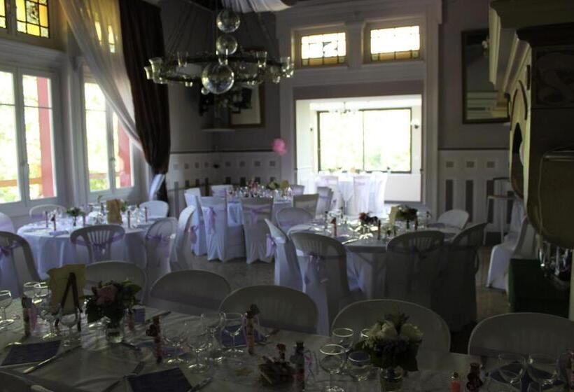 בית מלון כפרי La Garenne De Morestel