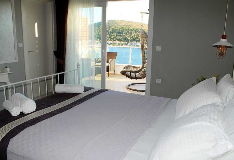 هتل Viya Plus Cesme