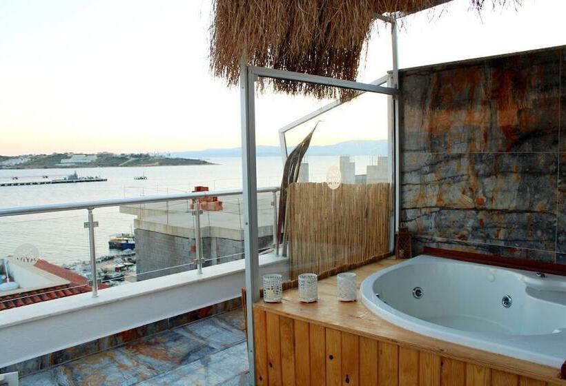 هتل Viya Plus Cesme