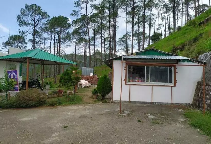 リゾートホテル The Green Pine Cottage