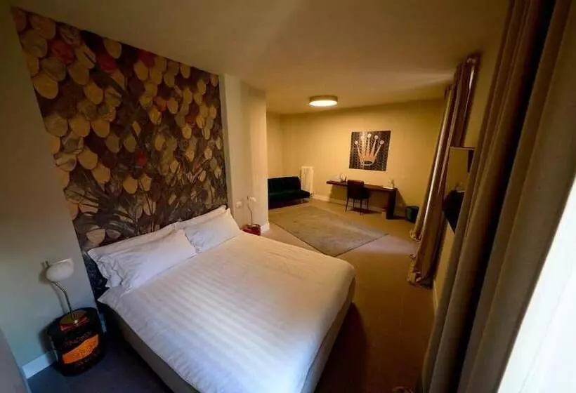 تختخواب و صبحانه Ginevra Boutique Rooms   Palazzo Leosini   Residenze D Epoca