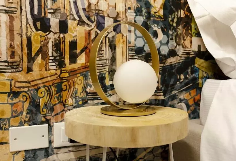 تختخواب و صبحانه Ginevra Boutique Rooms   Palazzo Leosini   Residenze D Epoca