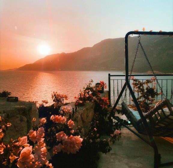 Отель Gumus Peninsula