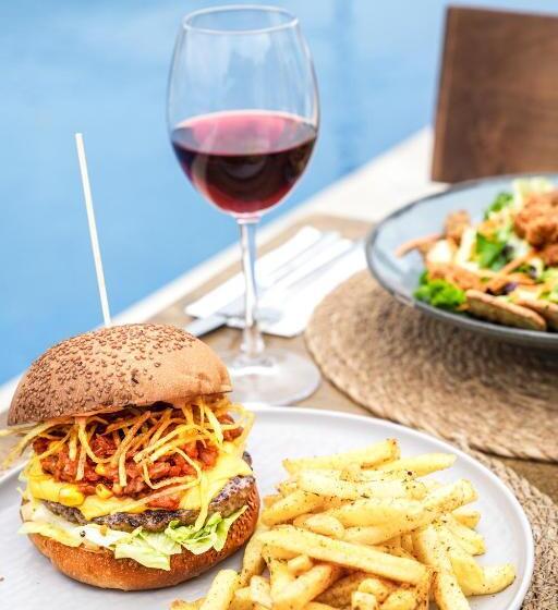 Отель Gumus Peninsula