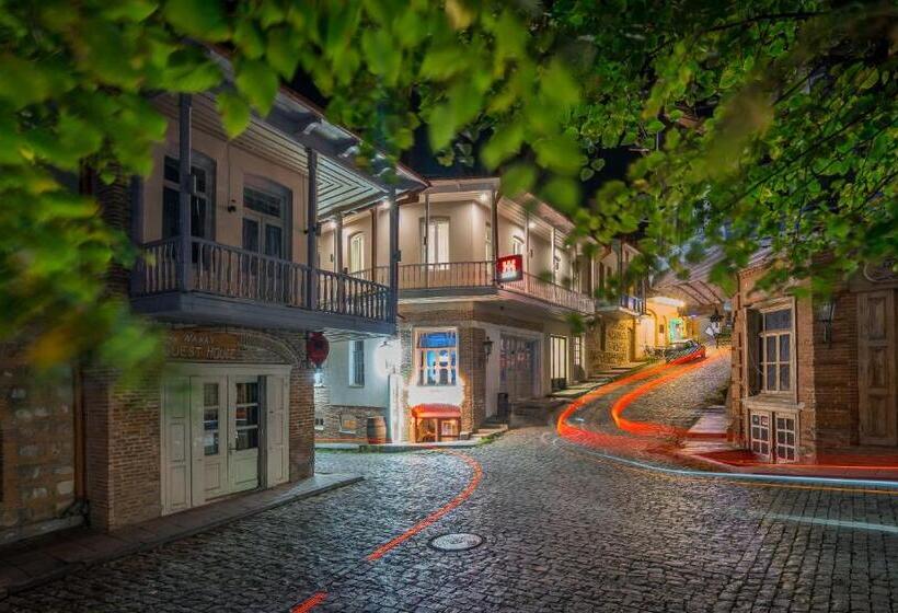 Szálloda History • სასტუმრო ისტორია