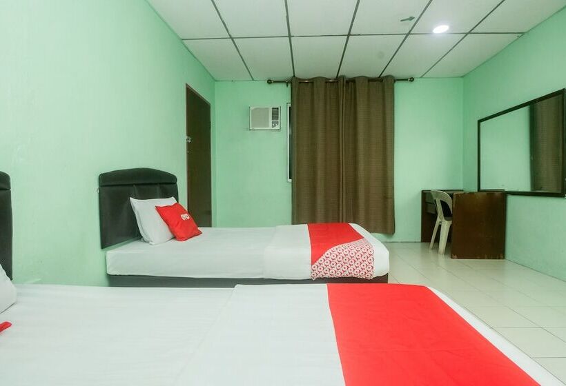 בית מלון כפרי Oyo 90124 Payang Puri Baru