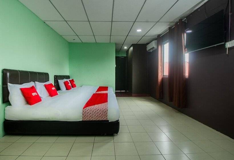 בית מלון כפרי Oyo 90124 Payang Puri Baru