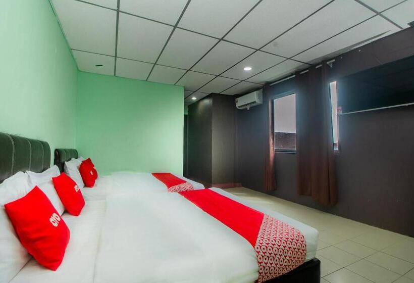 בית מלון כפרי Oyo 90124 Payang Puri Baru