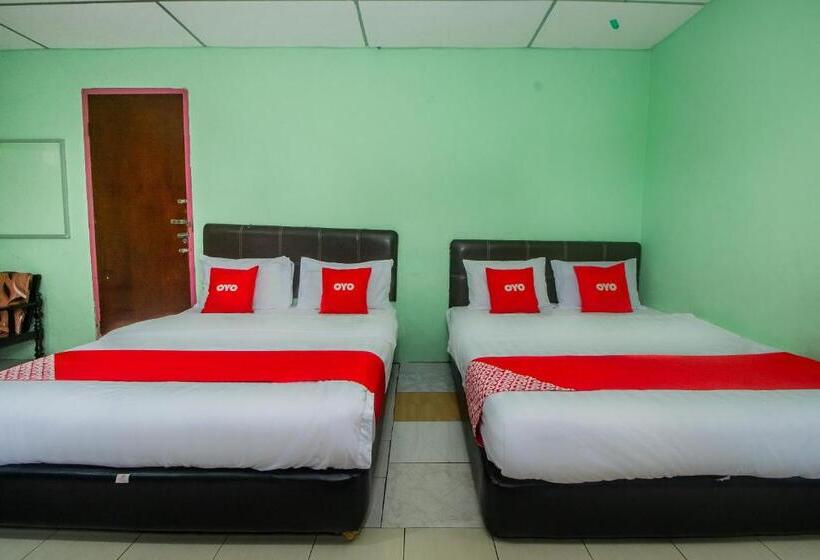 בית מלון כפרי Oyo 90124 Payang Puri Baru