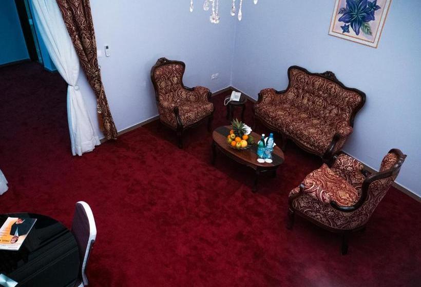 هتل Relaxe Palace