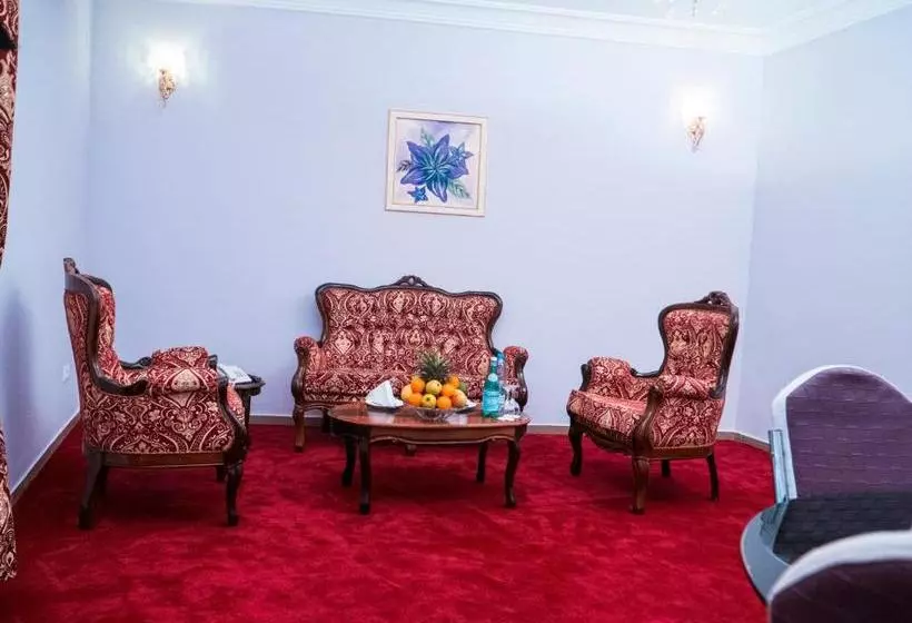 هتل Relaxe Palace
