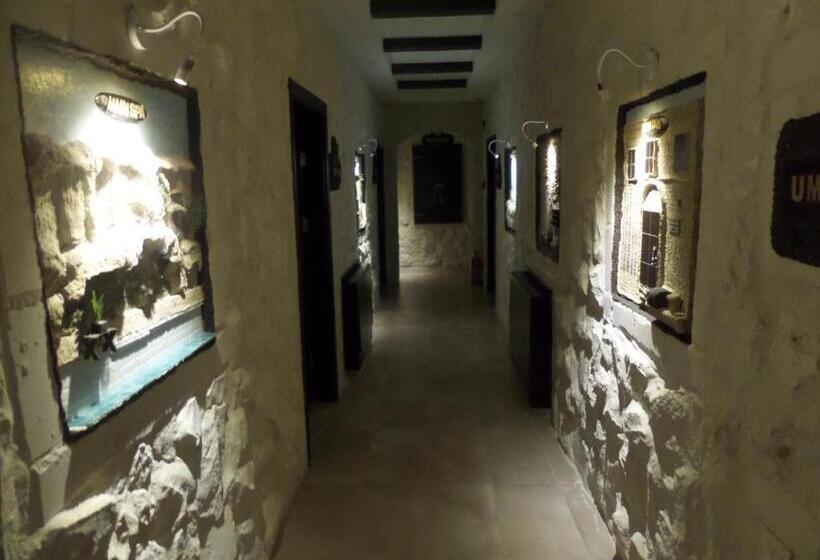 Mount Nebo Hotel & Restaurant Madaba City Center